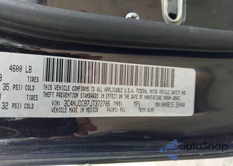 2018 Jeep Compass Limited 4X4 from USA, damaged, VIN 3C4NJDCB7JT372706